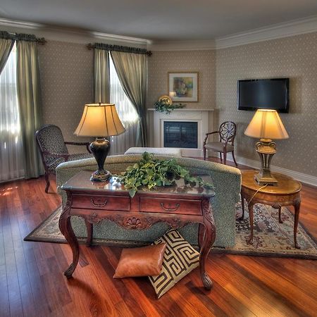 Charley Creek Inn Wabash 외부 사진