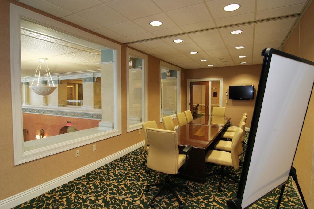 Charley Creek Inn Wabash 외부 사진