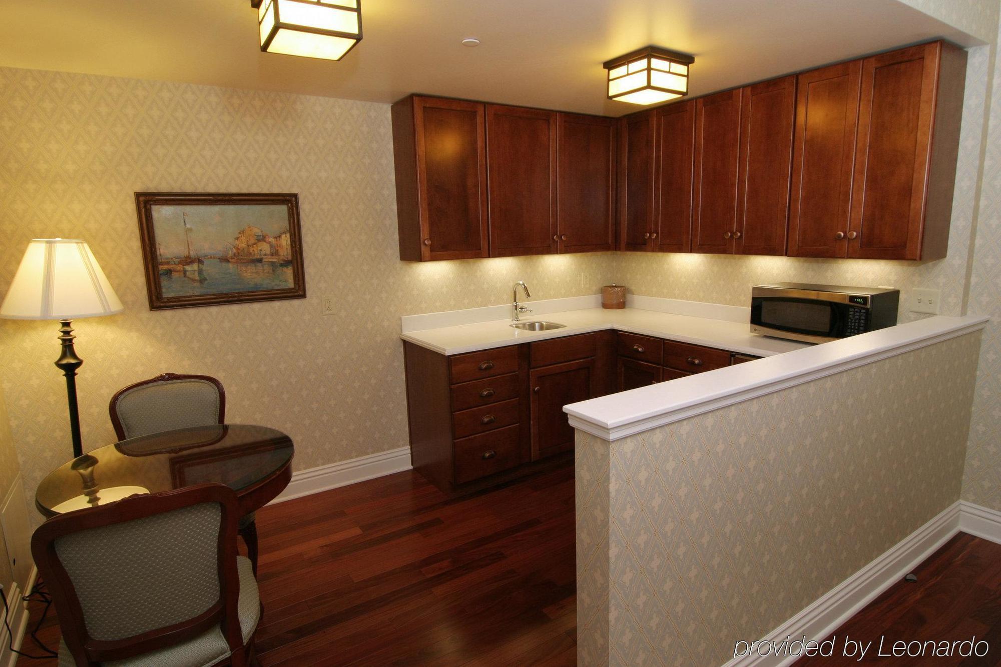 Charley Creek Inn Wabash 외부 사진