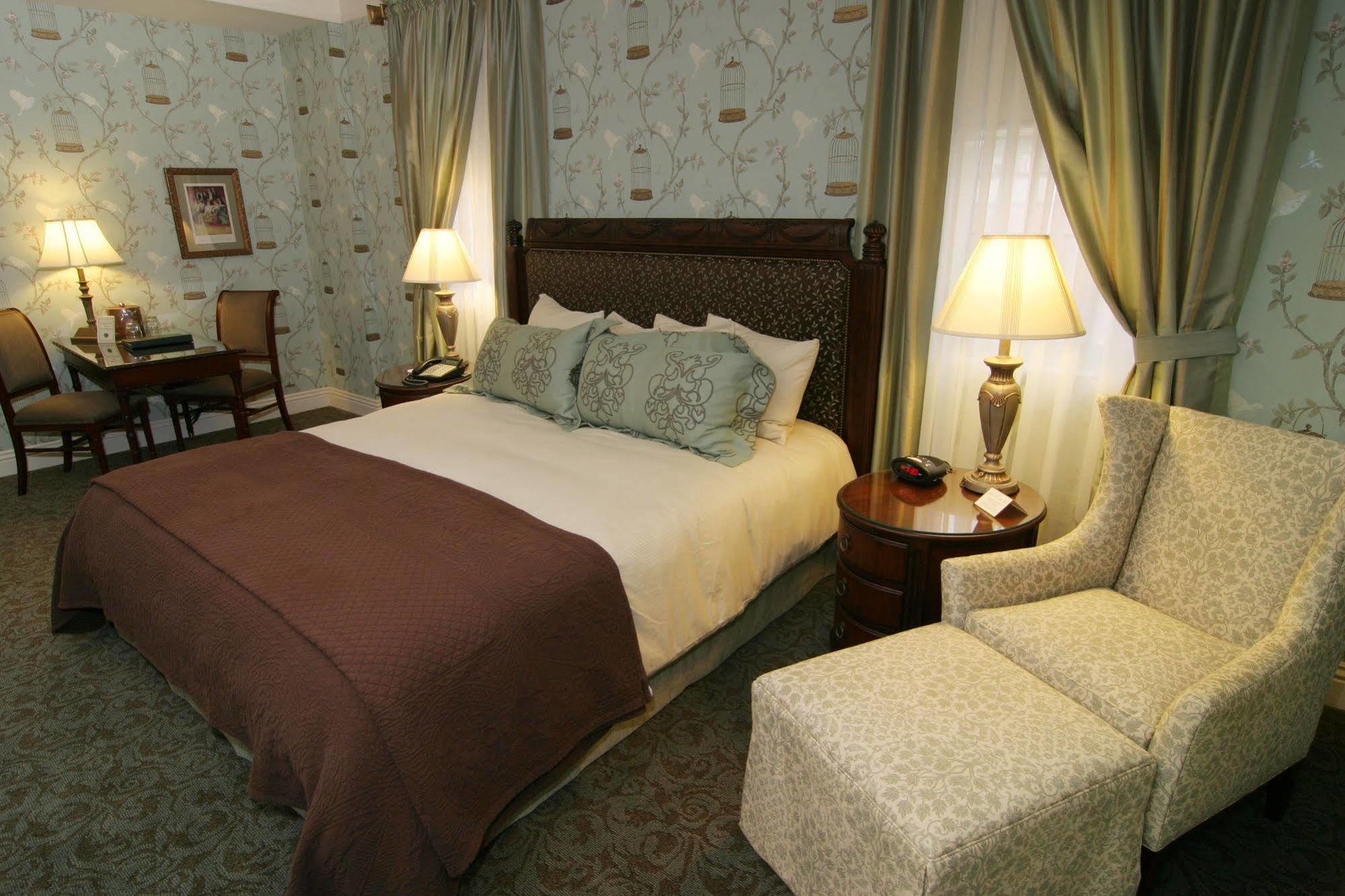 Charley Creek Inn Wabash 외부 사진