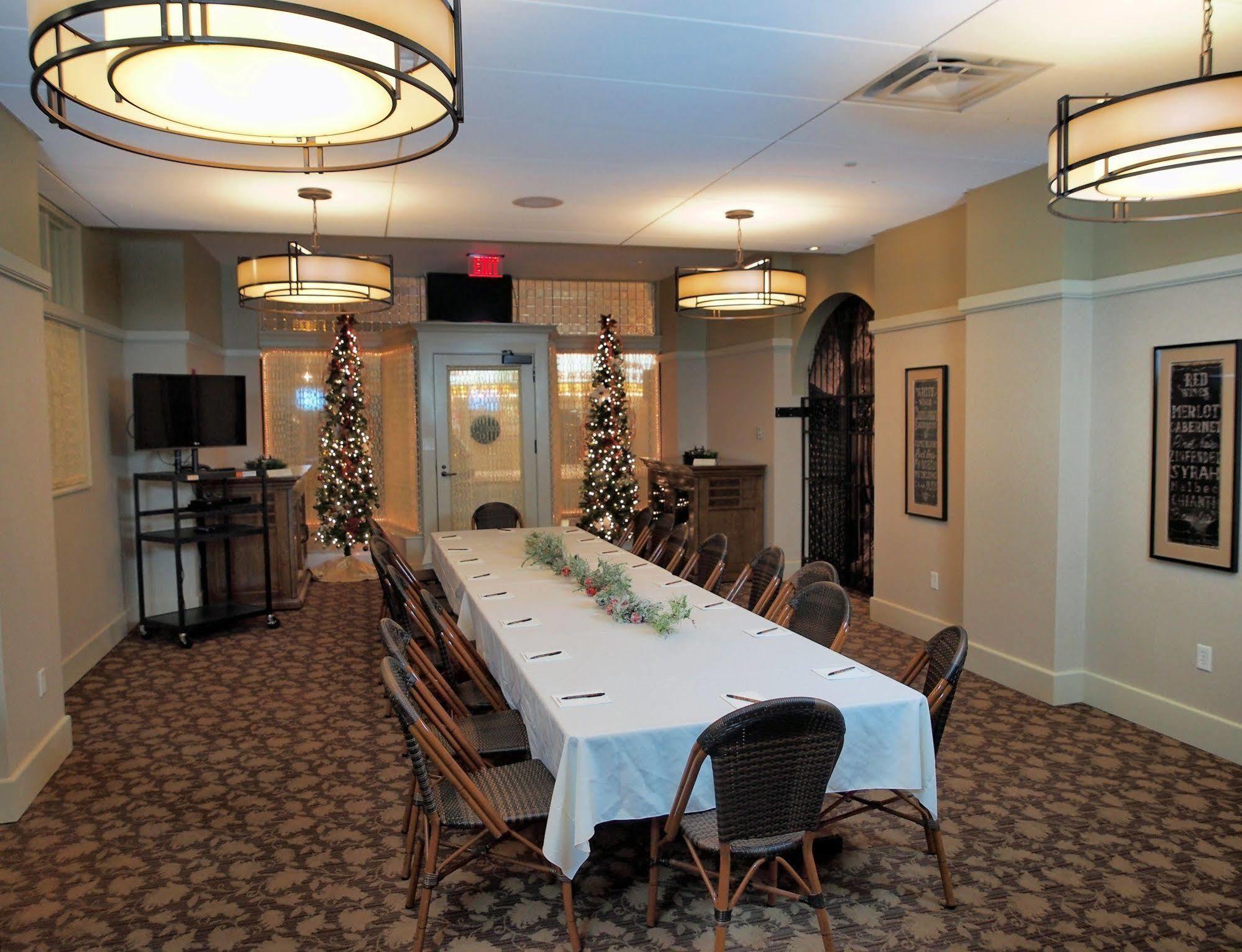 Charley Creek Inn Wabash 외부 사진