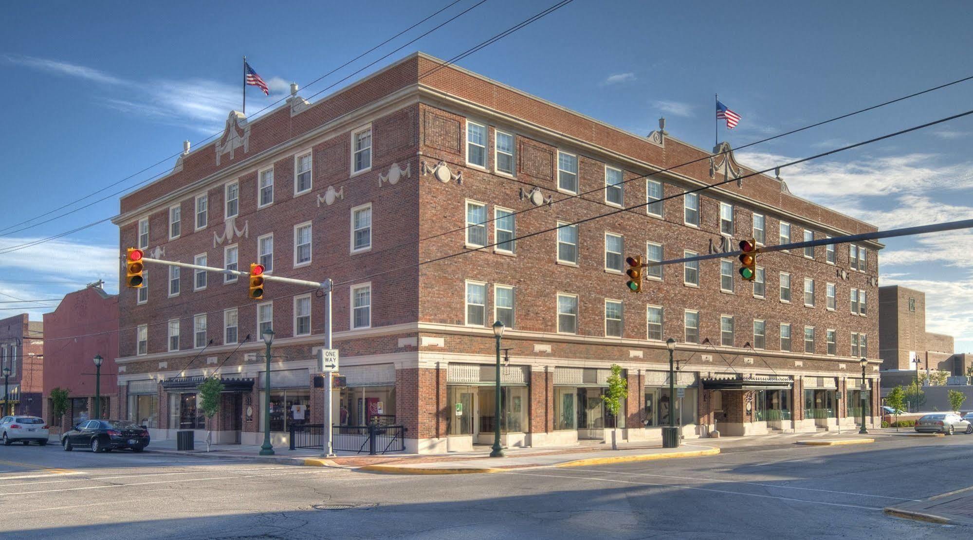Charley Creek Inn Wabash 외부 사진