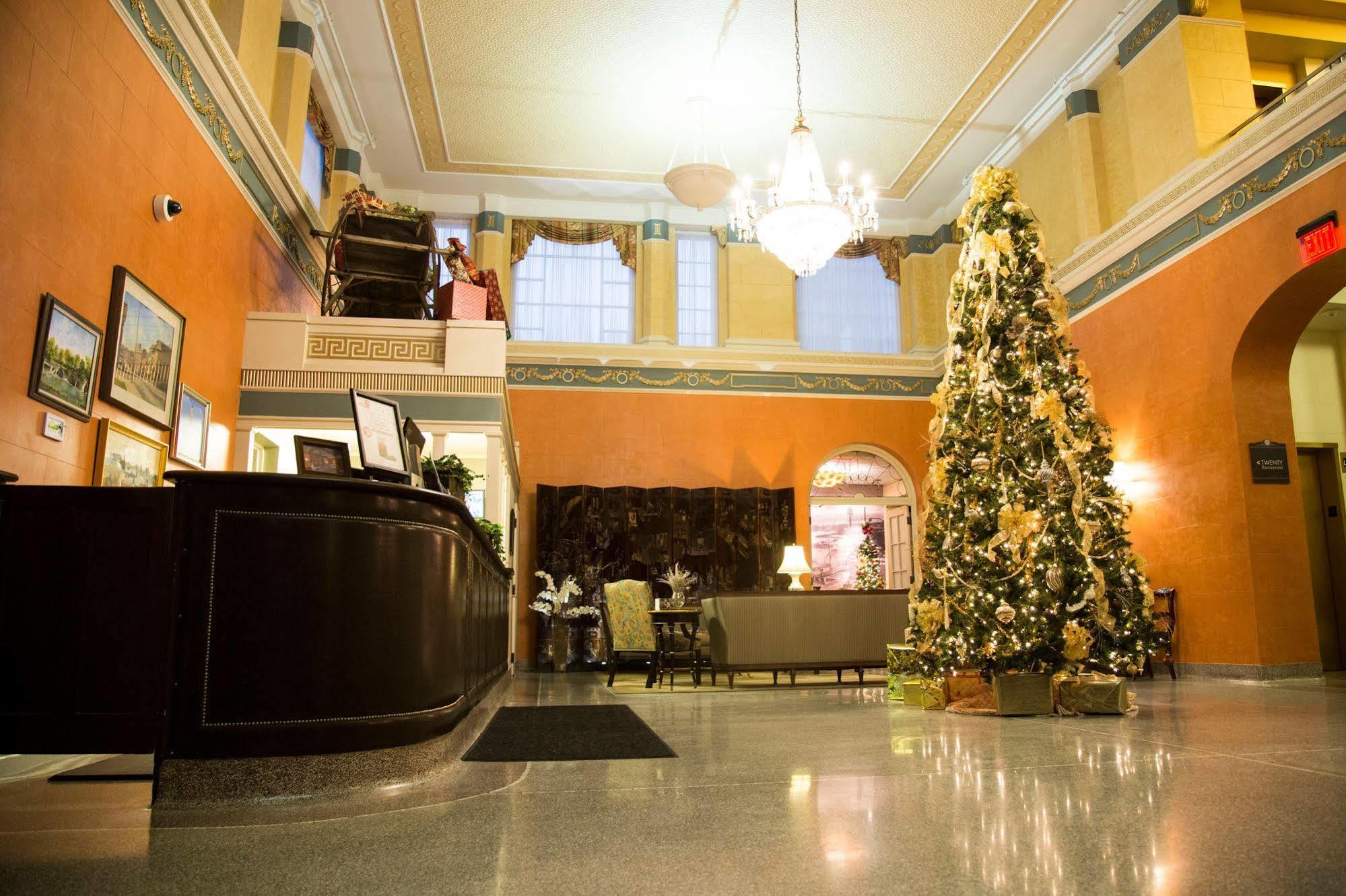 Charley Creek Inn Wabash 외부 사진